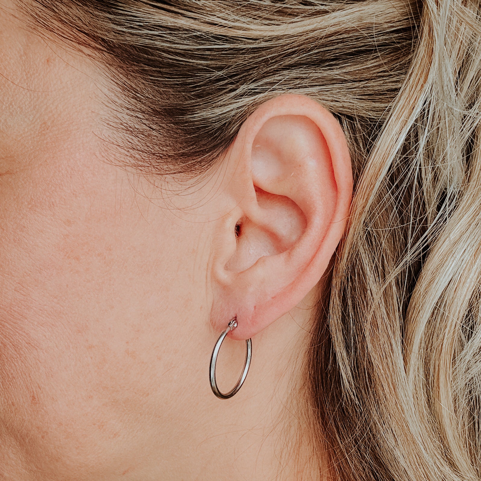 Essential Hoop Earrings