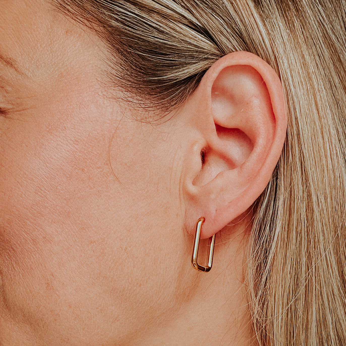 Isla Rectangle Huggie Earrings