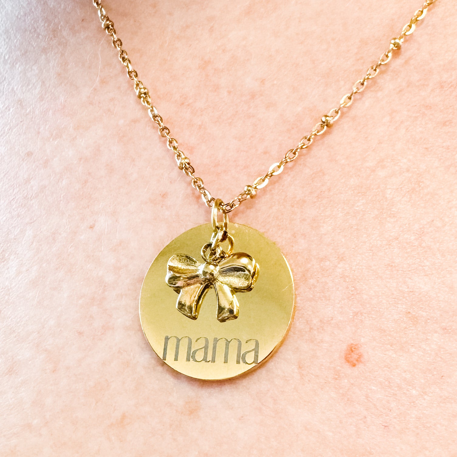 Custom Engraved Name Pendant Necklace with Bow Charm