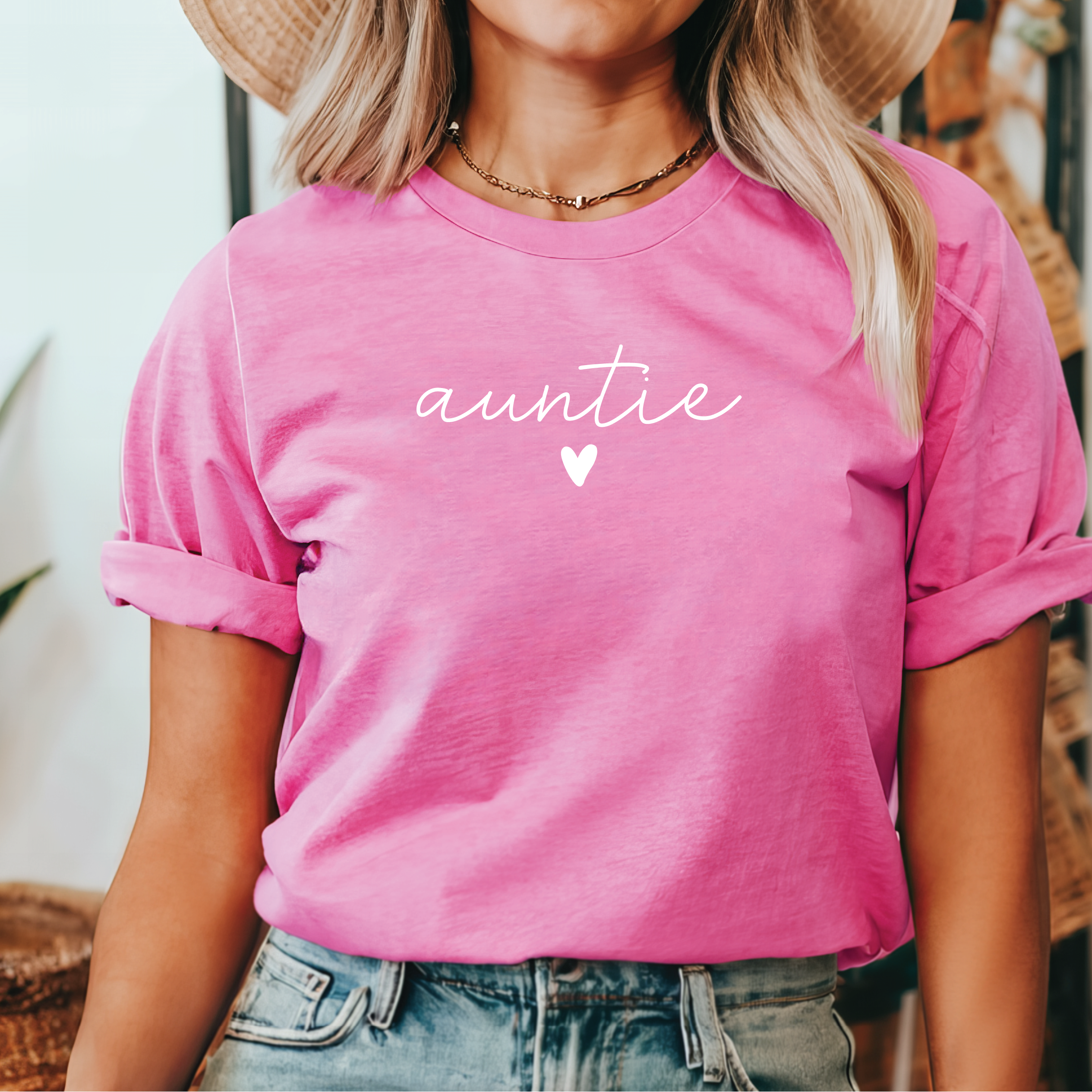 auntie ❤️ {Script} Tee