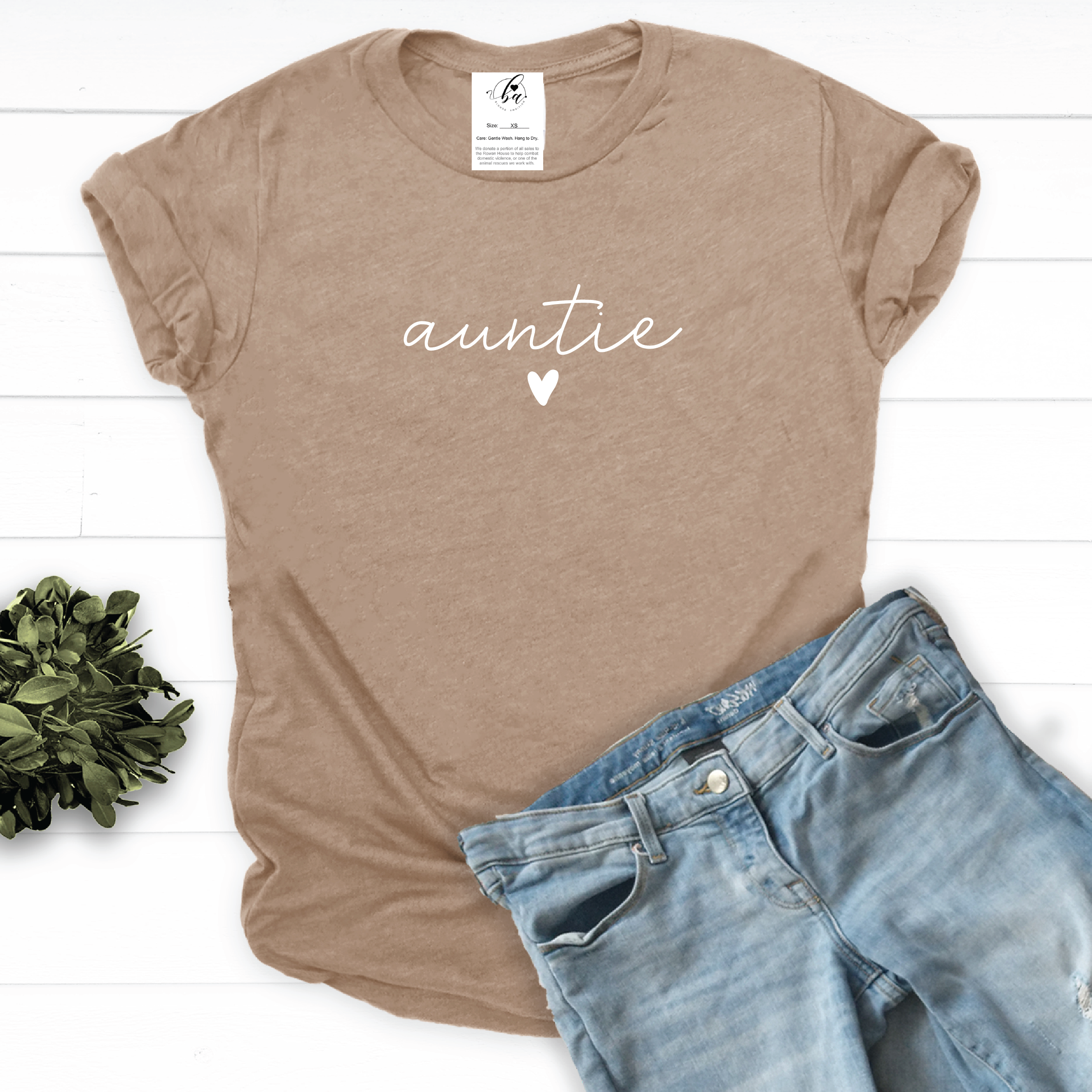 auntie ❤️ {Script} Tee