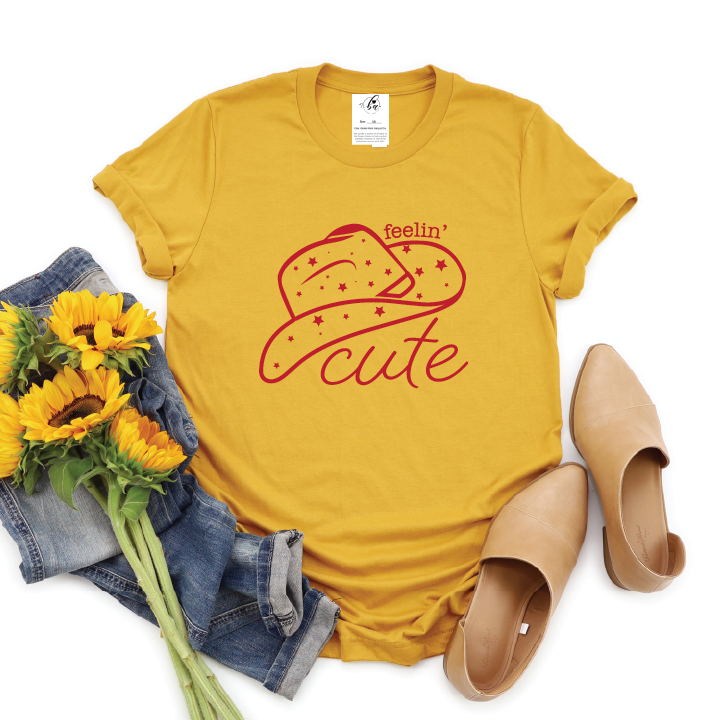 Feelin' Cute tee